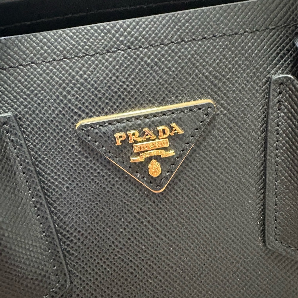 Prada Black Saffiano Leather Tote - Picture 4 of 8